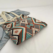 Laden Sie das Bild in den Galerie-Viewer, Trendige Einkaufstasche mit ethnischem geometrischem Druck