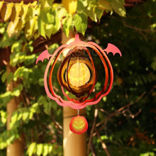 Laden Sie das Bild in den Galerie-Viewer, Halloween Thema 3D Windspiele drehbare Ornamente