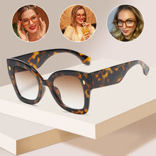 Laden Sie das Bild in den Galerie-Viewer, Vintage Brillengestell mit großem Rahmen