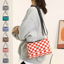Laden Sie das Bild in den Galerie-Viewer, Exquisite vielseitige modische wasserdichte karierte Umhängetasche aus Nylon