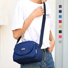 Laden Sie das Bild in den Galerie-Viewer, Neue Wasserdichte Einfarbige Umhängetasche