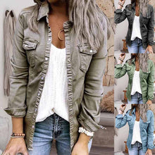 Laden Sie das Bild in den Galerie-Viewer, Einfarbige Plissierte Jeansjacke mit Reverskragen