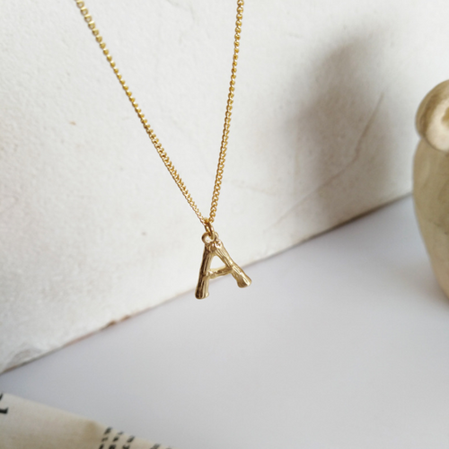 Vintage Buchstaben Halskette