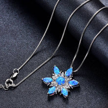 Laden Sie das Bild in den Galerie-Viewer, Charmante Schneeflocke Halskette