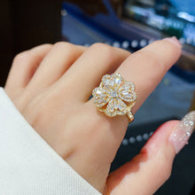 Laden Sie das Bild in den Galerie-Viewer, Drehbarer Vierblättriger Kleeblattring