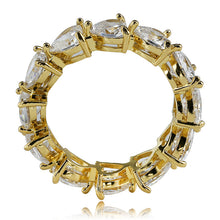 Laden Sie das Bild in den Galerie-Viewer, Herzförmiger Kristallring