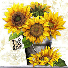 Laden Sie das Bild in den Galerie-Viewer, DIY Kreative Sonnenblumen Diamantmalerei