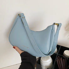 Laden Sie das Bild in den Galerie-Viewer, Damen Neue Halbmondförmige Umhängetasche