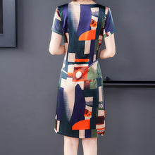 Laden Sie das Bild in den Galerie-Viewer, Damen Sommer neues lockeres Kleid mit ethnischem Druck