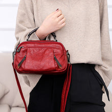 Laden Sie das Bild in den Galerie-Viewer, Damen Umhängetasche aus weichem Leder mit mehreren Taschen