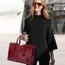 Laden Sie das Bild in den Galerie-Viewer, Damenhandtasche aus Leder mit Krokoprägung