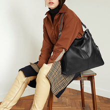 Laden Sie das Bild in den Galerie-Viewer, Damen lässige modische Umhängetasche mit großem Fassungsvermögen