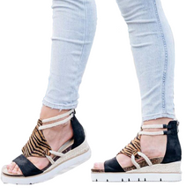 Laden Sie das Bild in den Galerie-Viewer, Damen stilvolle römische Sandalen mit Plateausohle