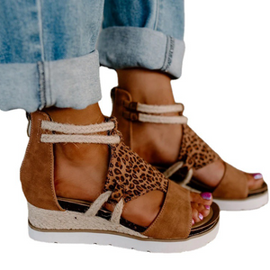 Damen stilvolle römische Sandalen mit Plateausohle