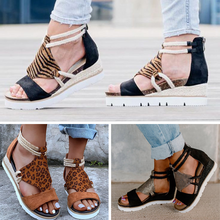 Laden Sie das Bild in den Galerie-Viewer, Damen stilvolle römische Sandalen mit Plateausohle