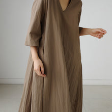 Laden Sie das Bild in den Galerie-Viewer, Einfarbiges Lockeres Elegantes Kleid Mit V-Ausschnitt
