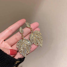 Laden Sie das Bild in den Galerie-Viewer, Elegante Diamant-Blatt-Ohrringe