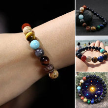 Laden Sie das Bild in den Galerie-Viewer, Buntes Armband mit Sternenhimmel des Sonnensystems