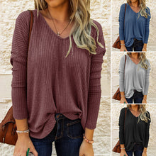 Laden Sie das Bild in den Galerie-Viewer, Modischer Strickpullover mit V-Ausschnitt