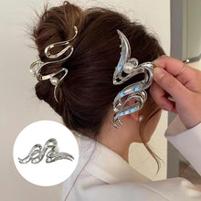 Laden Sie das Bild in den Galerie-Viewer, Haarspange aus perlmuttfarbenem Metall
