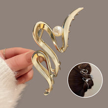 Laden Sie das Bild in den Galerie-Viewer, Haarspange aus perlmuttfarbenem Metall