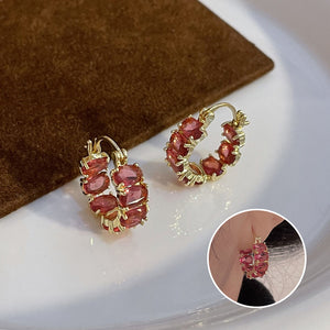 Exquisite Rote Zirkon Creolen
