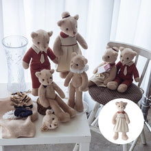 Laden Sie das Bild in den Galerie-Viewer, Niedlicher bekleideter Plüschpuppenbär