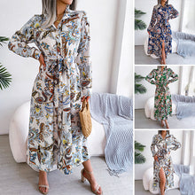 Laden Sie das Bild in den Galerie-Viewer, Vintage geblümtes Hemdkleid mit Revers