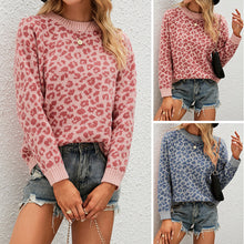 Laden Sie das Bild in den Galerie-Viewer, Rundhalspullover mit Leopardenmuster