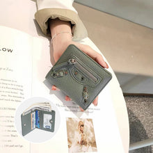 Laden Sie das Bild in den Galerie-Viewer, Ledergeldbörse für Damen mit mehreren Kartenfächern