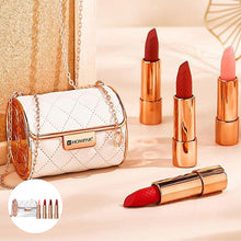 Laden Sie das Bild in den Galerie-Viewer, 4 Farben Lippenstift-Set