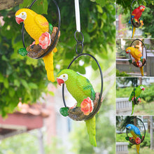 Laden Sie das Bild in den Galerie-Viewer, Eisenring Papagei Anhänger Gartendekoration