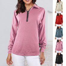 Laden Sie das Bild in den Galerie-Viewer, T-Shirt mit Revers und Reißverschluss