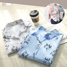 Laden Sie das Bild in den Galerie-Viewer, Langarm-Bluse mit Buchstabendruck