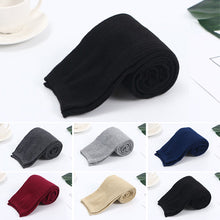 Laden Sie das Bild in den Galerie-Viewer, Extra lange Baumwollsocken