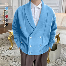 Laden Sie das Bild in den Galerie-Viewer, Vollfarbige geknöpfte Strickjacke