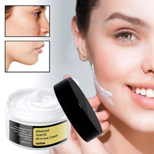 Laden Sie das Bild in den Galerie-Viewer, Snail Collagen Lifting Straffende Creme 100g