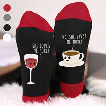 Laden Sie das Bild in den Galerie-Viewer, Socken in den Farben von Weihnachten