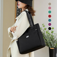 Laden Sie das Bild in den Galerie-Viewer, Vielseitige einfache einfarbige Nylonhandtasche mit großer Kapazität