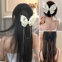 Laden Sie das Bild in den Galerie-Viewer, Schmetterling Ausschnitt Quaste große Haarspange