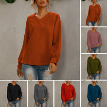 Laden Sie das Bild in den Galerie-Viewer, Einfarbiges Cord-T-Shirt