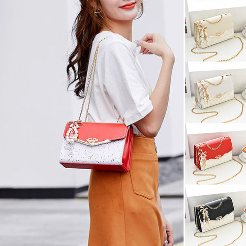 Stylische Umhängetasche mit Kette