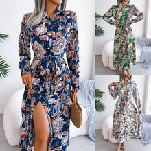 Laden Sie das Bild in den Galerie-Viewer, Vintage geblümtes Hemdkleid mit Revers