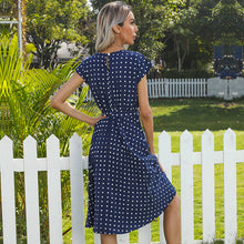 Laden Sie das Bild in den Galerie-Viewer, Fließendes Plissiertes Kleid Mit Polka-Dots