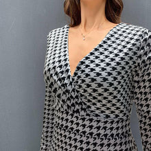 Laden Sie das Bild in den Galerie-Viewer, Glamouröses Langärmliges Kleid Mit V-Ausschnitt