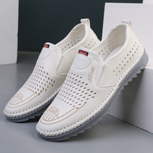 Laden Sie das Bild in den Galerie-Viewer, Handgenähte atmungsaktive Lederschuhe mit weicher Oberfläche und Sehnensohle