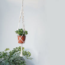 Laden Sie das Bild in den Galerie-Viewer, Handgewebte Netztasche zum Aufhängen von Blumentöpfen