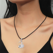 Laden Sie das Bild in den Galerie-Viewer, Katzen-Paar-Halskette Aus Edelstahl