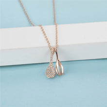 Laden Sie das Bild in den Galerie-Viewer, Kreative Gabel Und Löffel Diamant-Halskette
