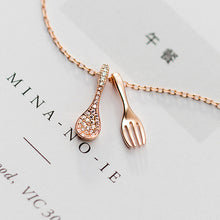 Laden Sie das Bild in den Galerie-Viewer, Kreative Gabel Und Löffel Diamant-Halskette